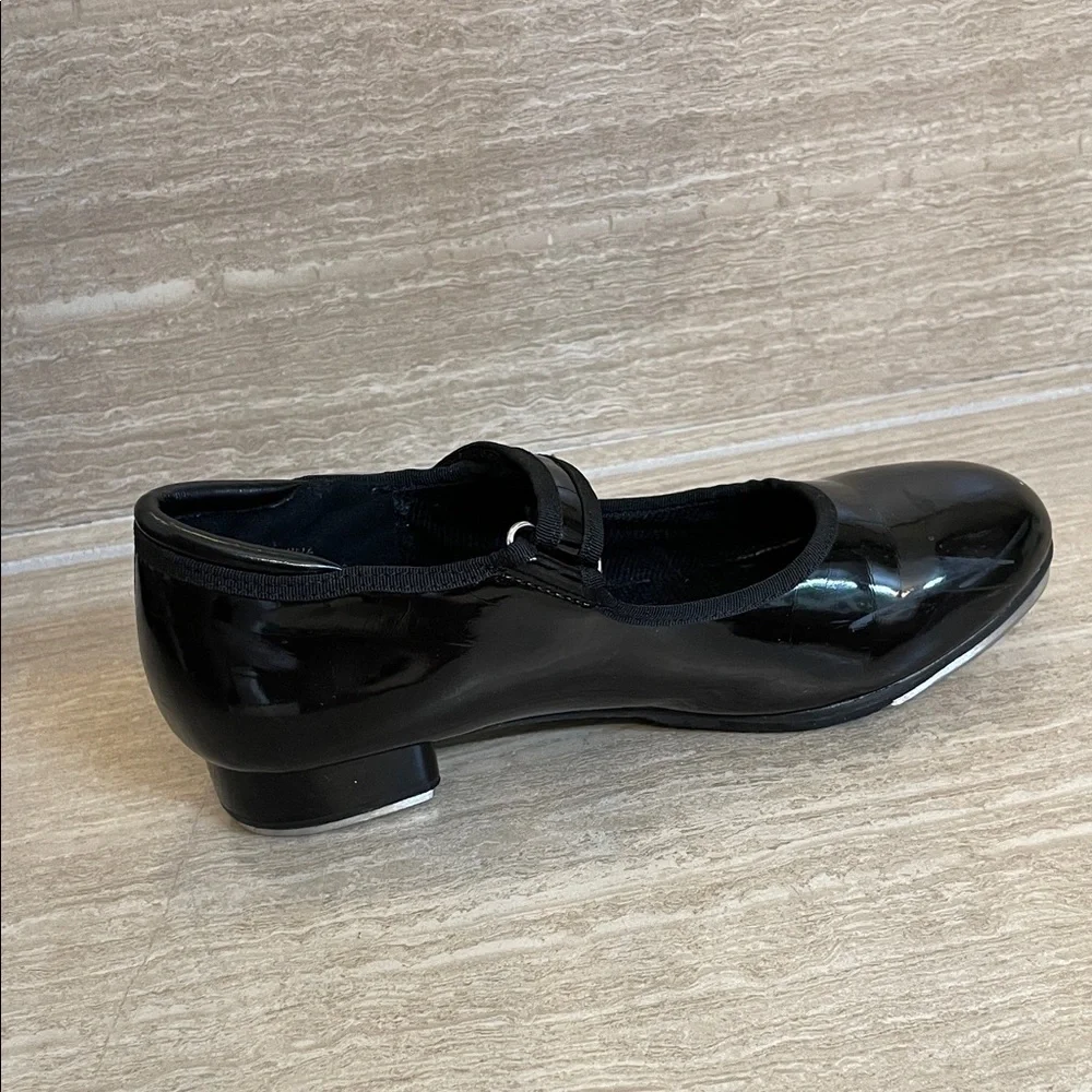 Black Tap Shoes Girls Size 3.5 Unbranded Velcro closure